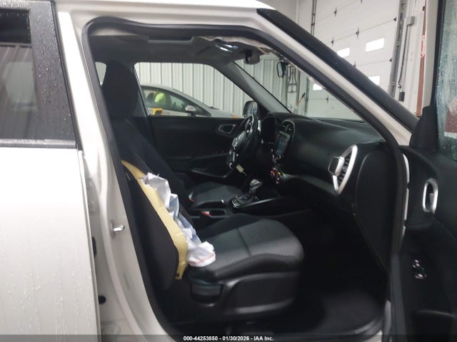 2020 KIA SOUL KNDJ63AU6L7057854 Photo 4