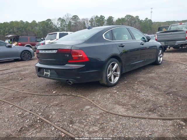 2018 VOLVO S90 LVY982AK5JP028535 Photo 3