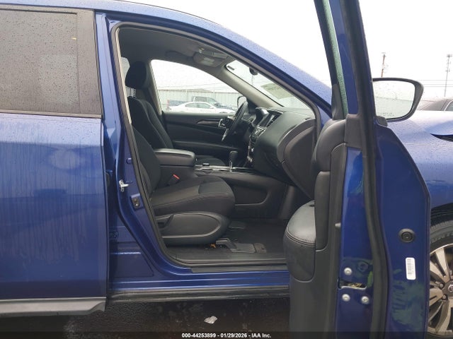 5N1DR2MM7JC631243 Nissan Pathfinder Sv