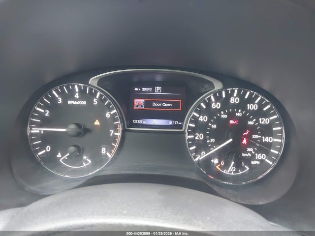 5N1DR2MM7JC631243 Nissan Pathfinder Sv