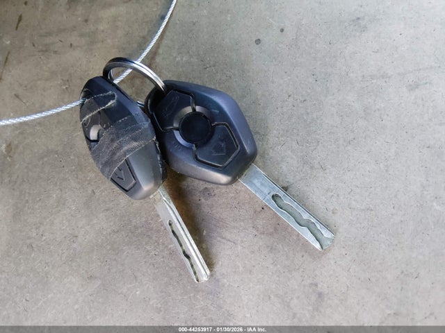 2005 BMW 545I WBANB33565CN67146 Photo 10