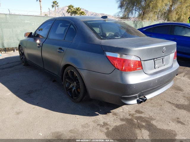 2005 BMW 545I WBANB33565CN67146 Photo 2