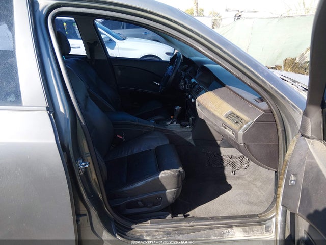 2005 BMW 545I WBANB33565CN67146 Photo 4