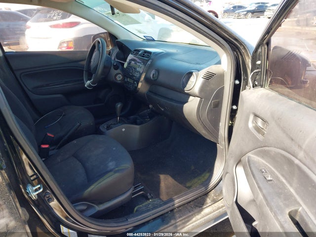 2015 MITSUBISHI MIRAGE ML32A3HJ8FH033359 Photo 4