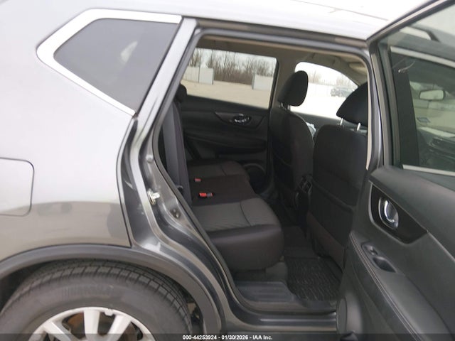2019 NISSAN ROGUE 5N1AT2MT5KC797791 Photo 7