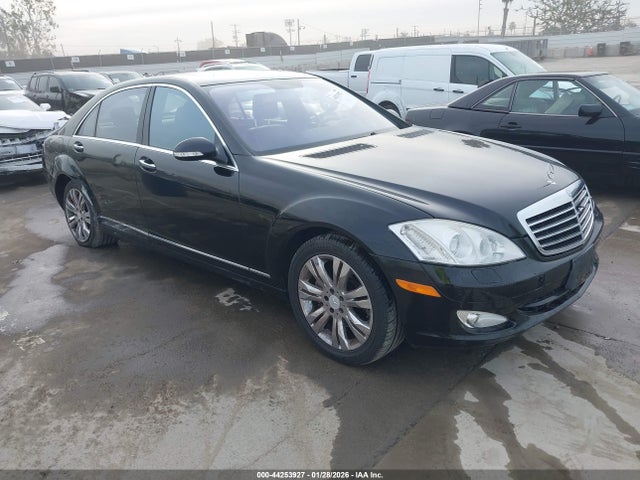 2009 MERCEDES-BENZ S 550 WDDNG86X49A256966