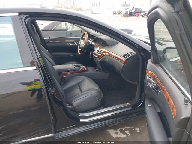 2009 MERCEDES-BENZ S 550 WDDNG86X49A256966 Photo 4