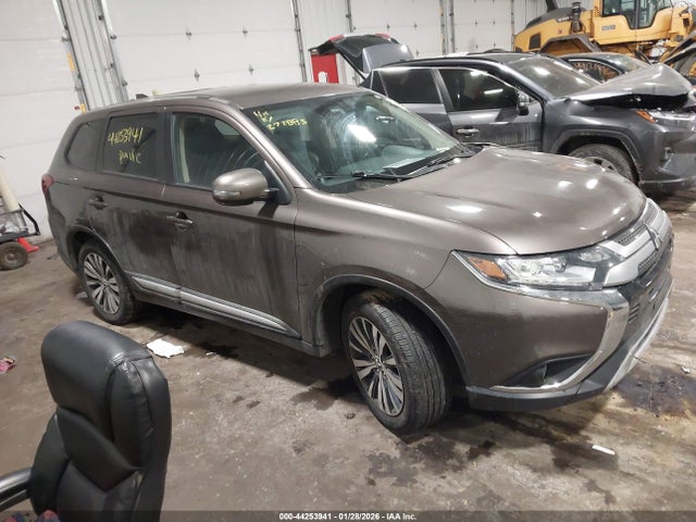 2020 MITSUBISHI OUTLANDER JA4AZ3A32LZ021429 Photo 0