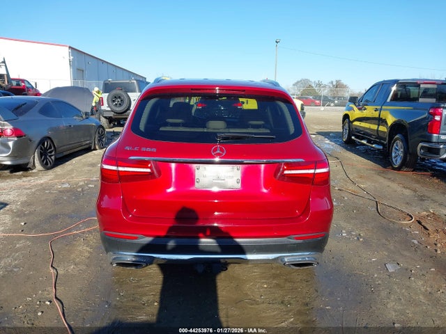 2019 Mercedes-benz Glc 300 მანქანა იყიდება აუქციონზე, vin: WDC0G4JB4KV176181, აუქციონის ნომერი: 44253976