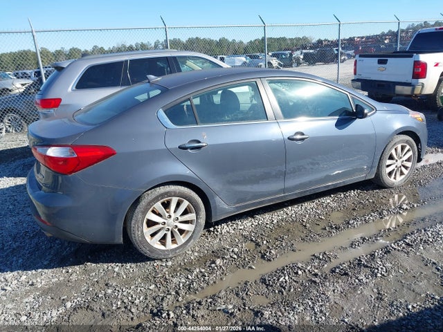 KNAFX4A83E5050660 KIA FORTE EX