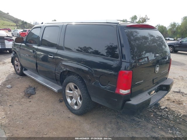 2005 CADILLAC ESCALADE ESV 3GYFK66N15G262424 Photo 2