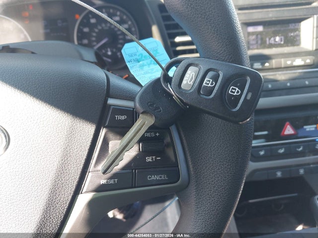 Hyundai ELANTRA SE 2017 5NPD74LF0HH175853 Image 11