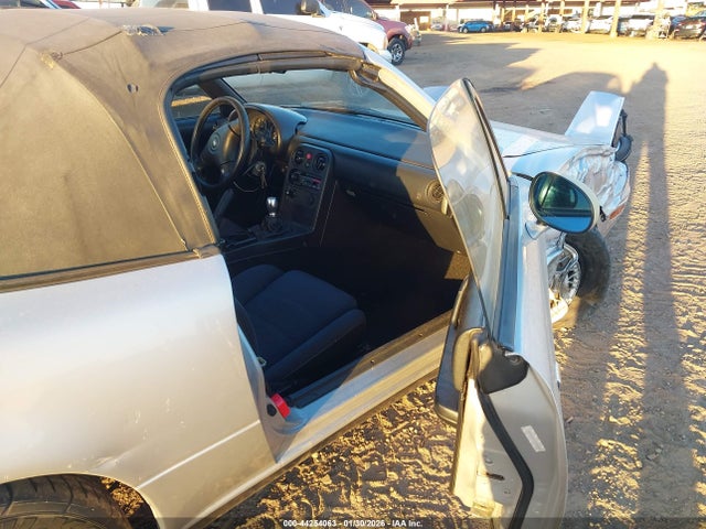 1991 MAZDA MX-5 MIATA JM1NA3511M1220589 Photo 4