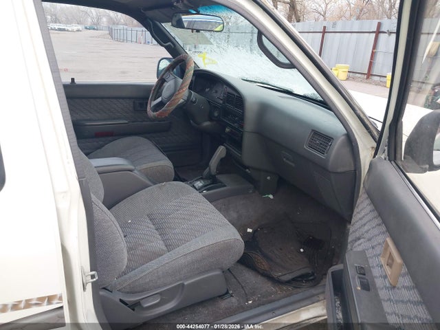 1994 TOYOTA 4RUNNER JT3VN39W1R0137417 Photo 4
