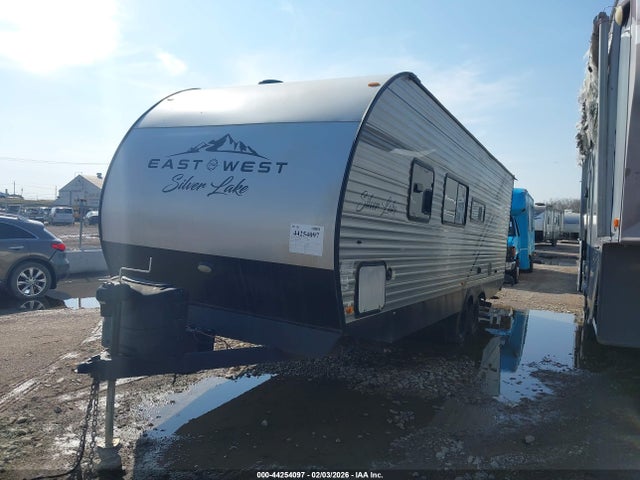 5ZT2SKSB6N9009820 East To West Other