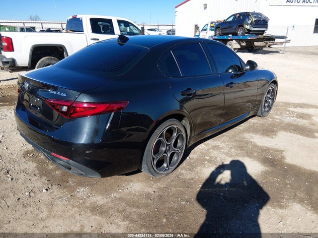 2023 ALFA ROMEO GIULIA ZARFANBN5P7668901 Photo 3