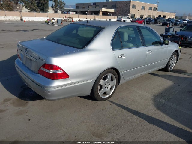 2005 LEXUS LS 430 JTHBN36F555004531 Photo 3