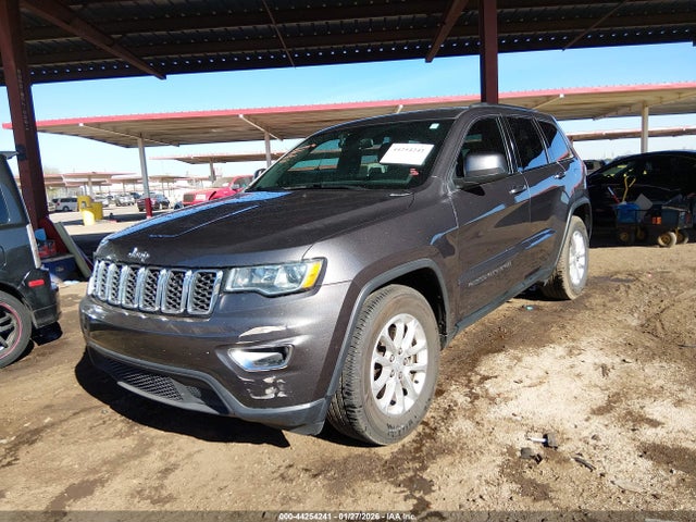 1C4RJEAG0MC739337 Jeep Grand Cherokee Laredo E 4x2