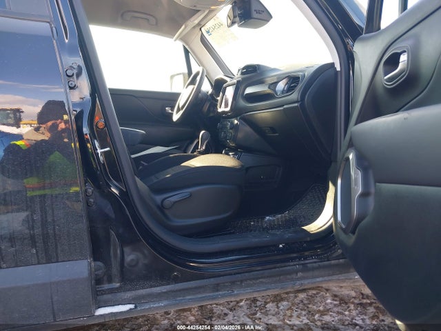 ZACNJDB19NPN65667 Jeep Renegade Latitude 4x4