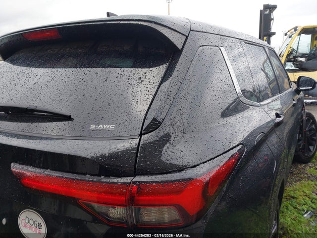 2023 MITSUBISHI OUTLANDER JA4J4VA88PZ042328 Photo 3