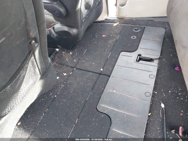 2014 Dodge Grand Caravan American Value Pkg მანქანა იყიდება აუქციონზე, vin: 2C4RDGBG9ER302589, აუქციონის ნომერი: 44254296
