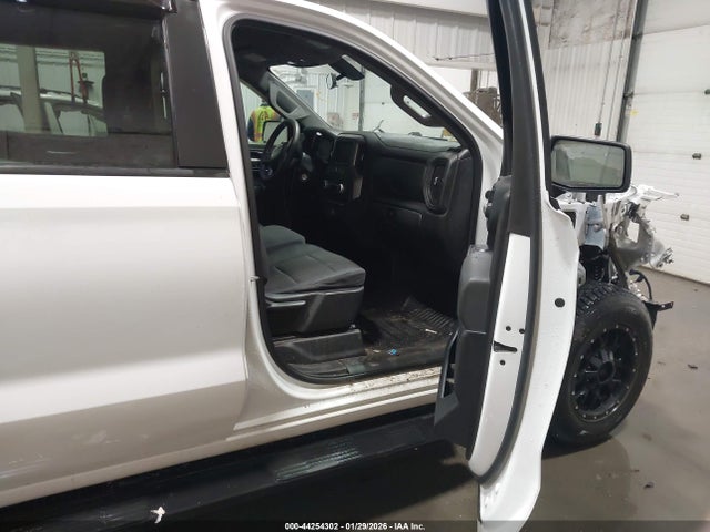 1GTU9AEF0LZ102523 GMC Sierra 1500 4wd Standard Box