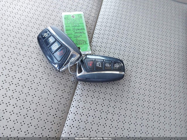 Продажа на аукционе авто 2013 Hyundai Santa Fe Sport, vin: 5XYZU3LB1DG058693, номер лота: 44254322
