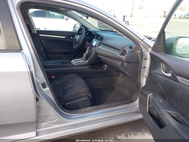 2HGFC2F5XHH506024 Honda Civic Lx