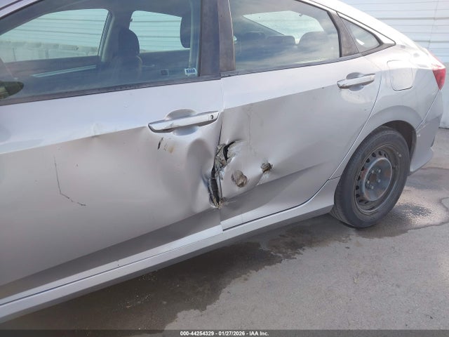 2HGFC2F5XHH506024 Honda Civic Lx