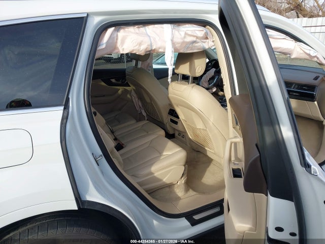 2019 AUDI Q7 WA1AAAF7XKD011136 Photo 7