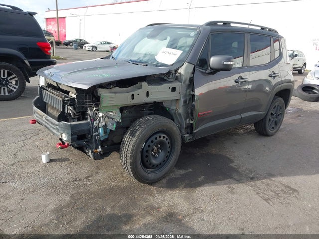 ZACCJBCBXJPH99011 Jeep Renegade Trailhawk 4x4