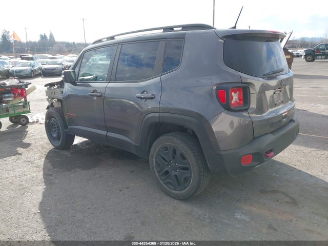 ZACCJBCBXJPH99011 Jeep Renegade Trailhawk 4x4