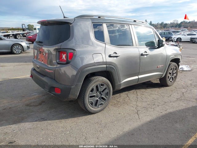 ZACCJBCBXJPH99011 Jeep Renegade Trailhawk 4x4