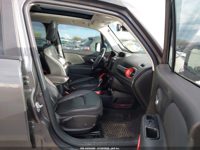 ZACCJBCBXJPH99011 Jeep Renegade Trailhawk 4x4