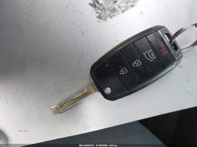 5XYPGDA56KG458764 KIA Sorento 3.3l Lx