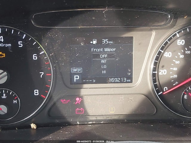 5XYPGDA56KG458764 KIA Sorento 3.3l Lx