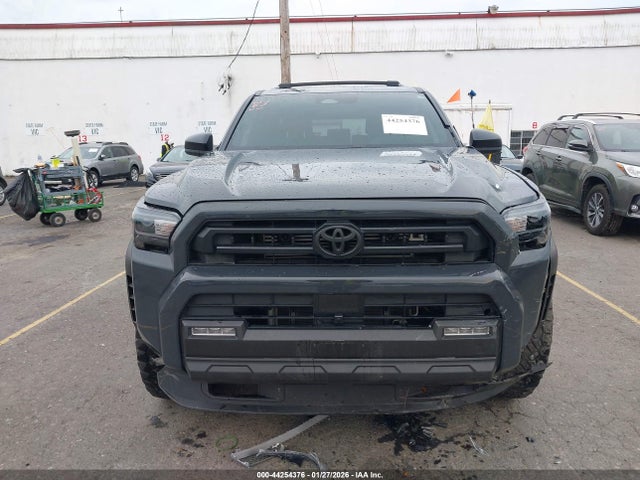 Toyota 4RUNNER SR5 2025 JTEVA5BR3S5062294 Image 12