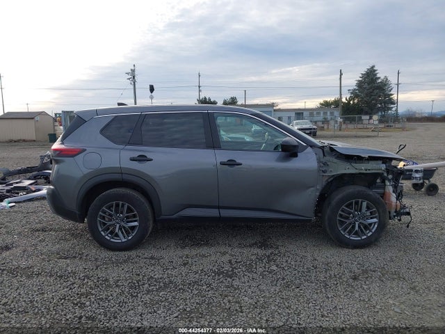 5N1BT3AB6PC852598 Nissan Rogue S Intelligent Awd
