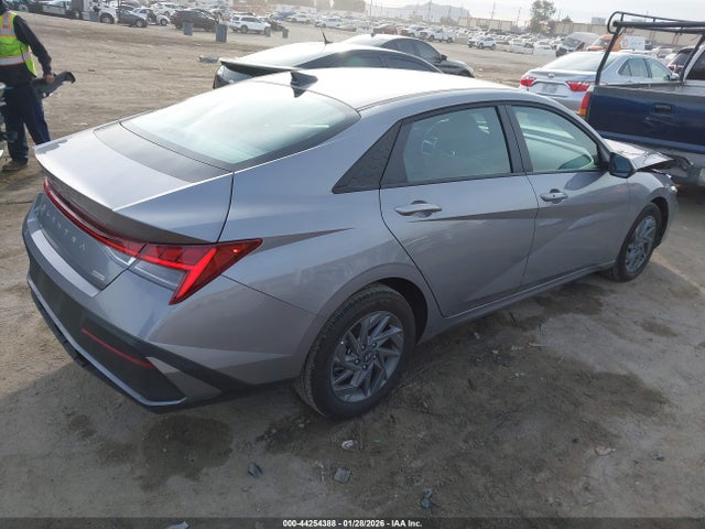 KMHLM4DJ0SU158793 Hyundai Elantra Hybrid Blue