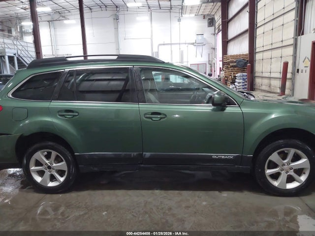 Subaru Outback 2.5i Premium 2014 4S4BRBCC4E3234854 Image 13