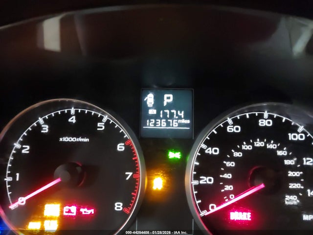 Subaru Outback 2.5i Premium 2014 4S4BRBCC4E3234854 Image 15