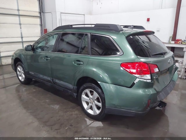 Subaru Outback 2.5i Premium 2014 4S4BRBCC4E3234854 Image 3