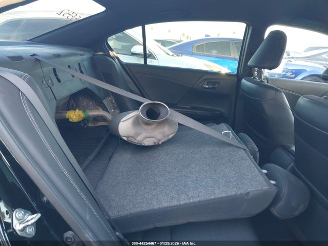 1HGCR2F57HA188055 Honda Accord Sport