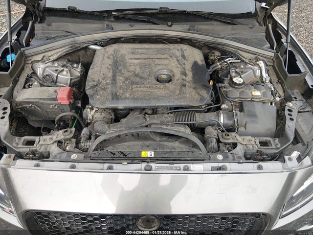 2018 JAGUAR F-PACE SADCJ2FN4JA272737 Photo 9
