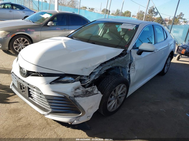 4T1C11AK9NU676362 Toyota CAMRY LE