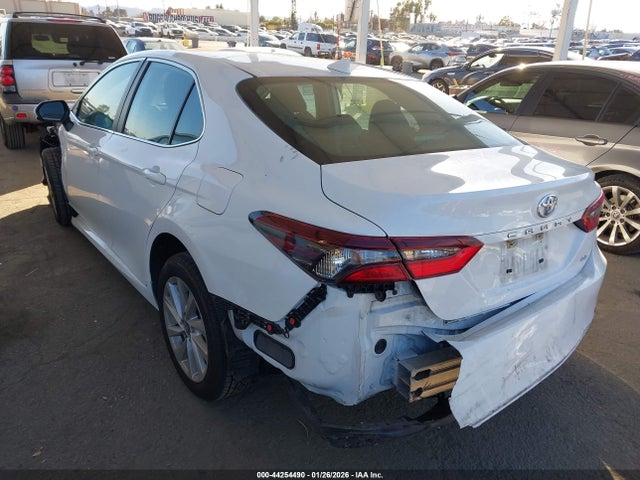 4T1C11AK9NU676362 Toyota CAMRY LE