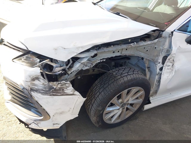 4T1C11AK9NU676362 Toyota CAMRY LE