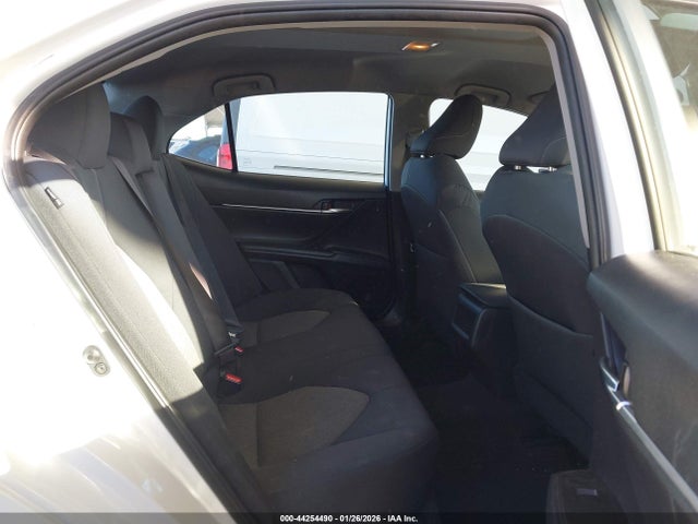 4T1C11AK9NU676362 Toyota CAMRY LE