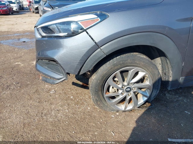2017 Hyundai Tucson Se მანქანა იყიდება აუქციონზე, vin: KM8J23A41HU500864, აუქციონის ნომერი: 44254494