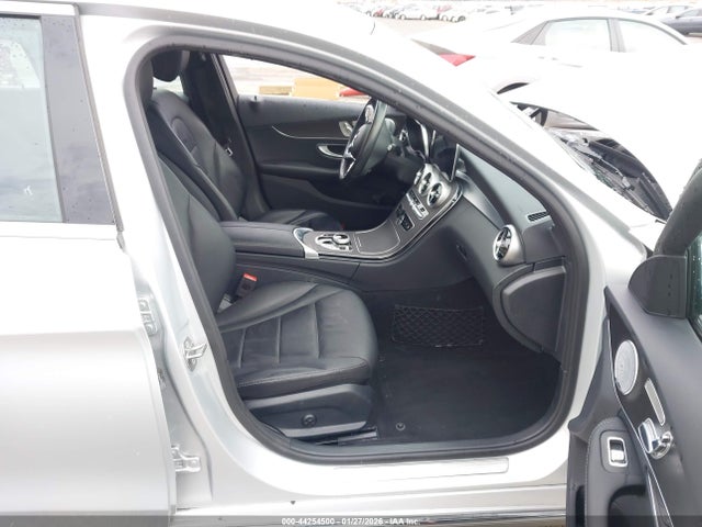 55SWF8EB1KU299325 Mercedes-Benz C-class C 300